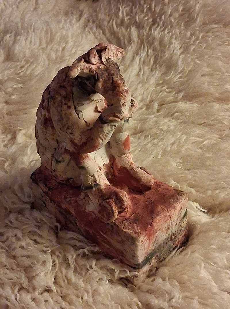 Vigdis Petersen Høggard - Small sculpure for gifts and homes Owner Peter A. Hansen